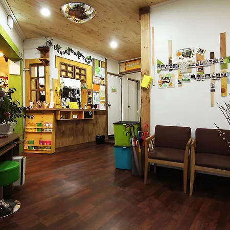 Хостел Banana Backpackers